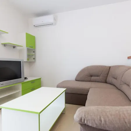 Apartment Polugic Punat